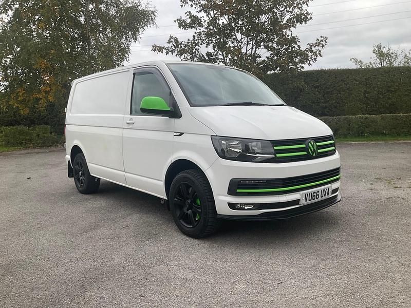 White Used 2016 VW T6 Highline Van | £9,995 (Super price) - Image 1/4