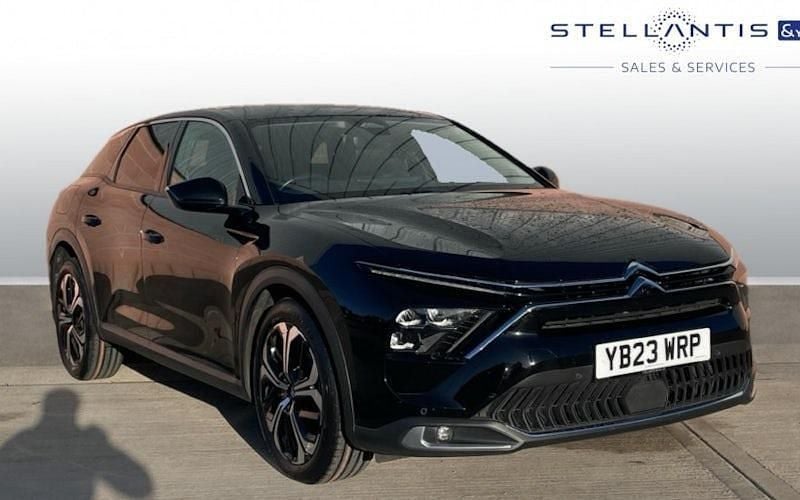 Used 2023 Citroën C5 X PureTech Estate | £16,029 (Fair price) - Image 1/4