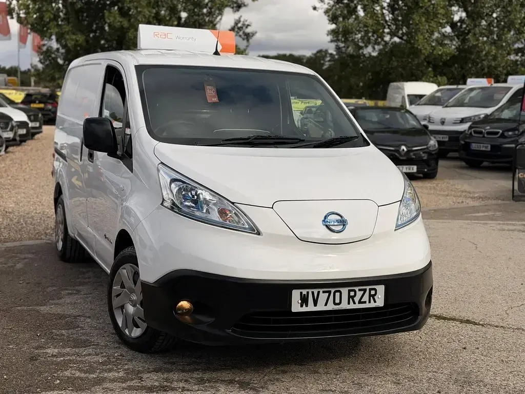 Used Nissan e-NV200 Acenta 80 kW (109 HP) 2020 White MPV