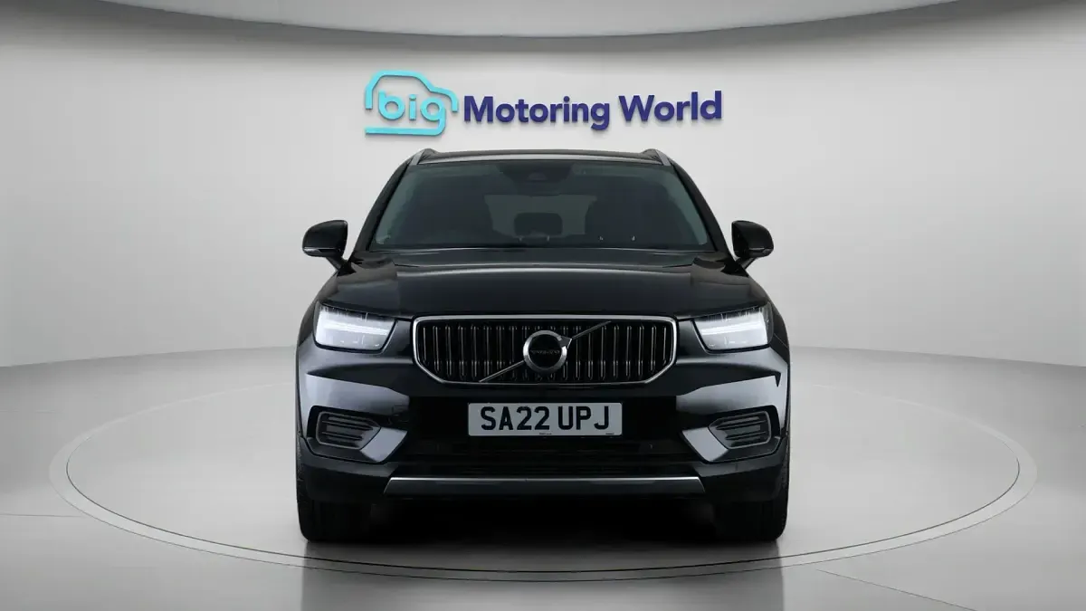 Used Volvo XC40 Core 211 HP (155 kW) 2021 Black SUV