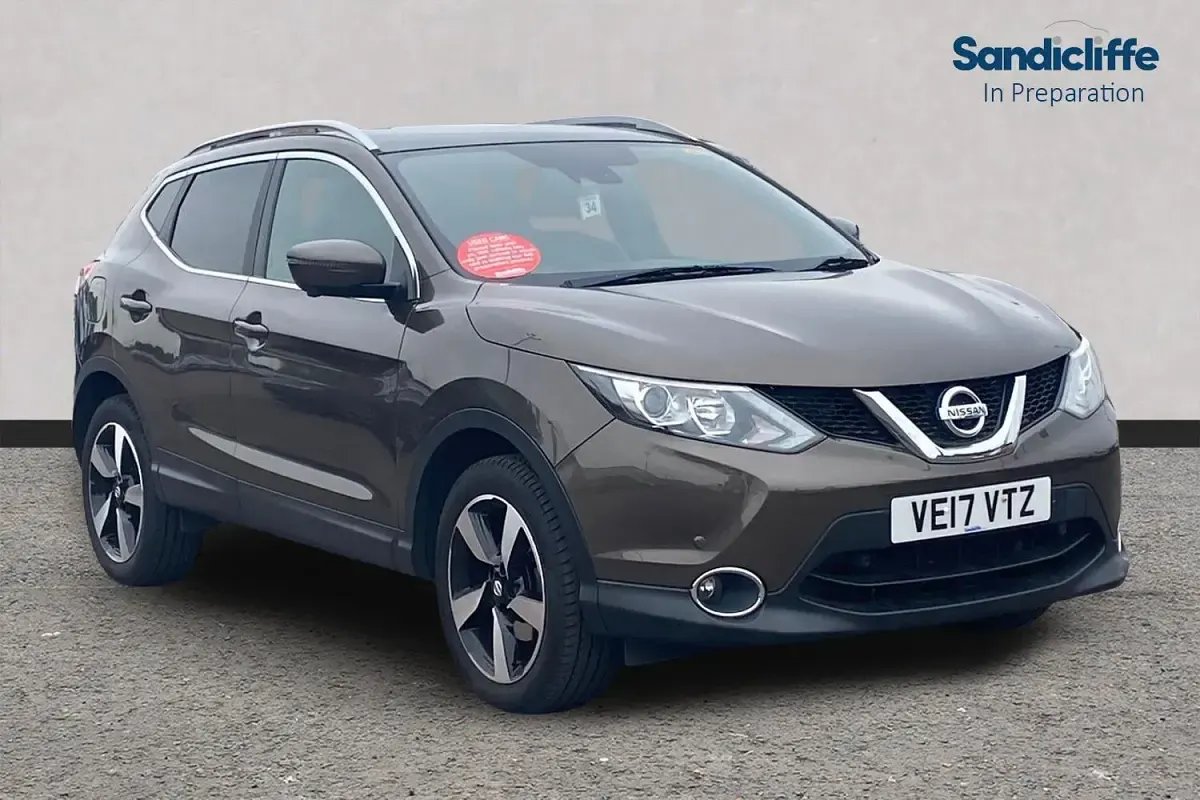 Used Nissan Qashqai N-Vision 115 HP (84 kW) 2016 SUV