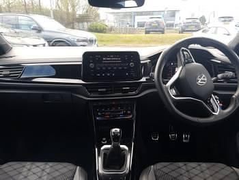Używany VW T-Roc R-line 150 KM (110 kW) 2023 Srebrny SUV