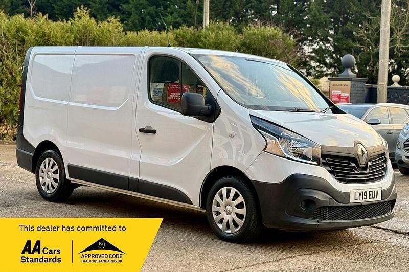 White Used 2019 Renault Trafic Business Van | £6,990 (Super price) - Image 1/2