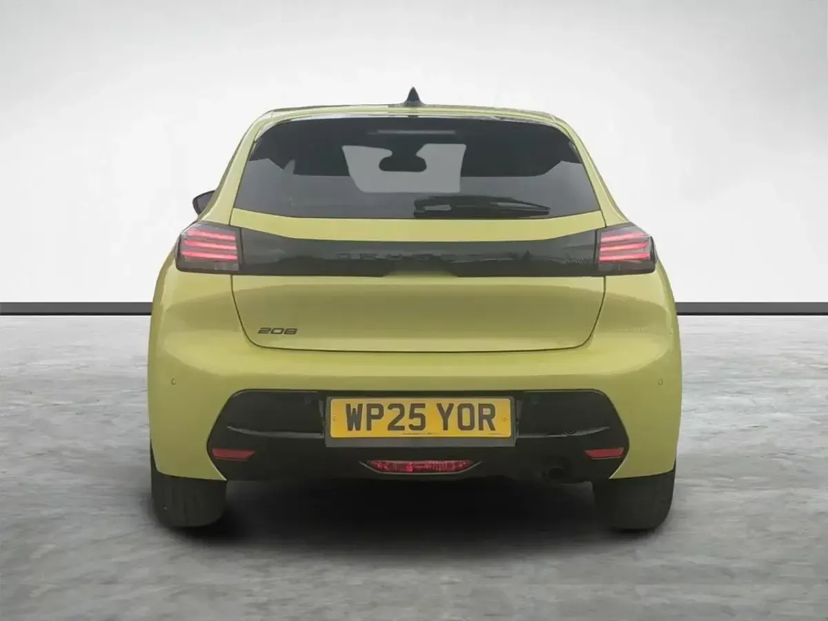 Used Peugeot 208 Allure 99 HP (72 kW) 2025 Yellow Hatchback