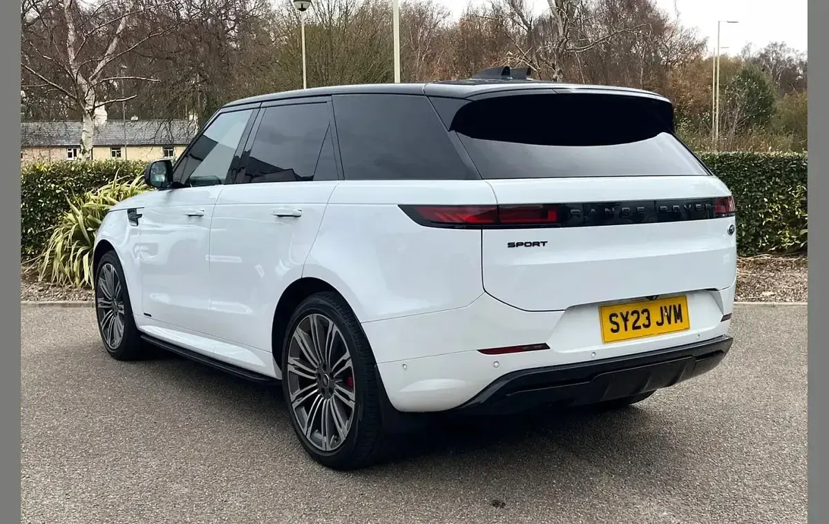 Used Land Rover Range Rover Sport Autobiography 296 HP (217 kW) 2023 White SUV