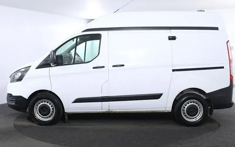 Used Ford Transit Custom S 131 HP (96 kW) 2022 White Van