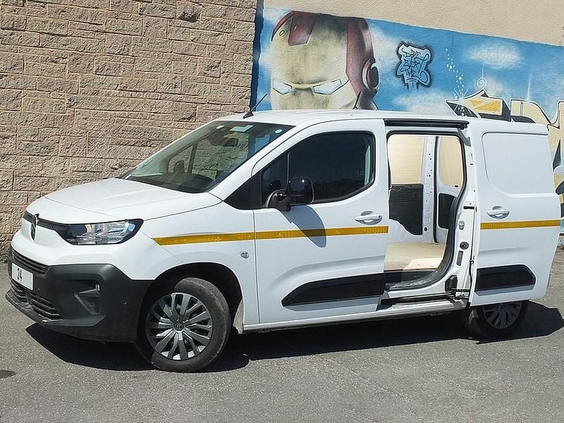 Used Citroën Berlingo 100 HP (73 kW) 2024 White MPV