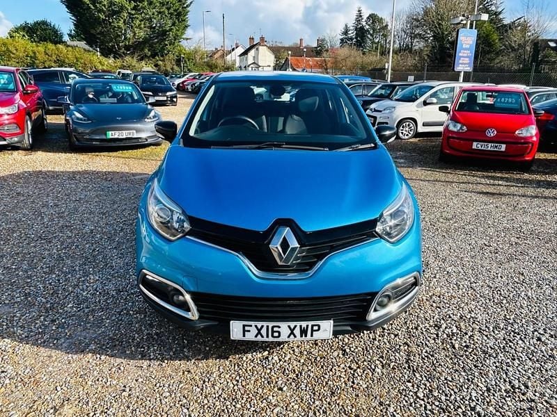 Used Renault Captur Dynamique 90 HP (66 kW) 2016 Blue SUV