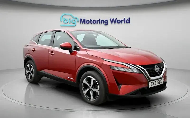 Gebraucht Nissan Qashqai Acenta Premium 190 PS (139 kW) 2023 Rot SUV
