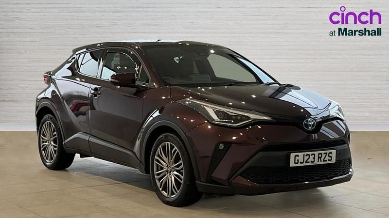 Used Toyota C-HR 122 HP (89 kW) 2023 Mauve/purple SUV