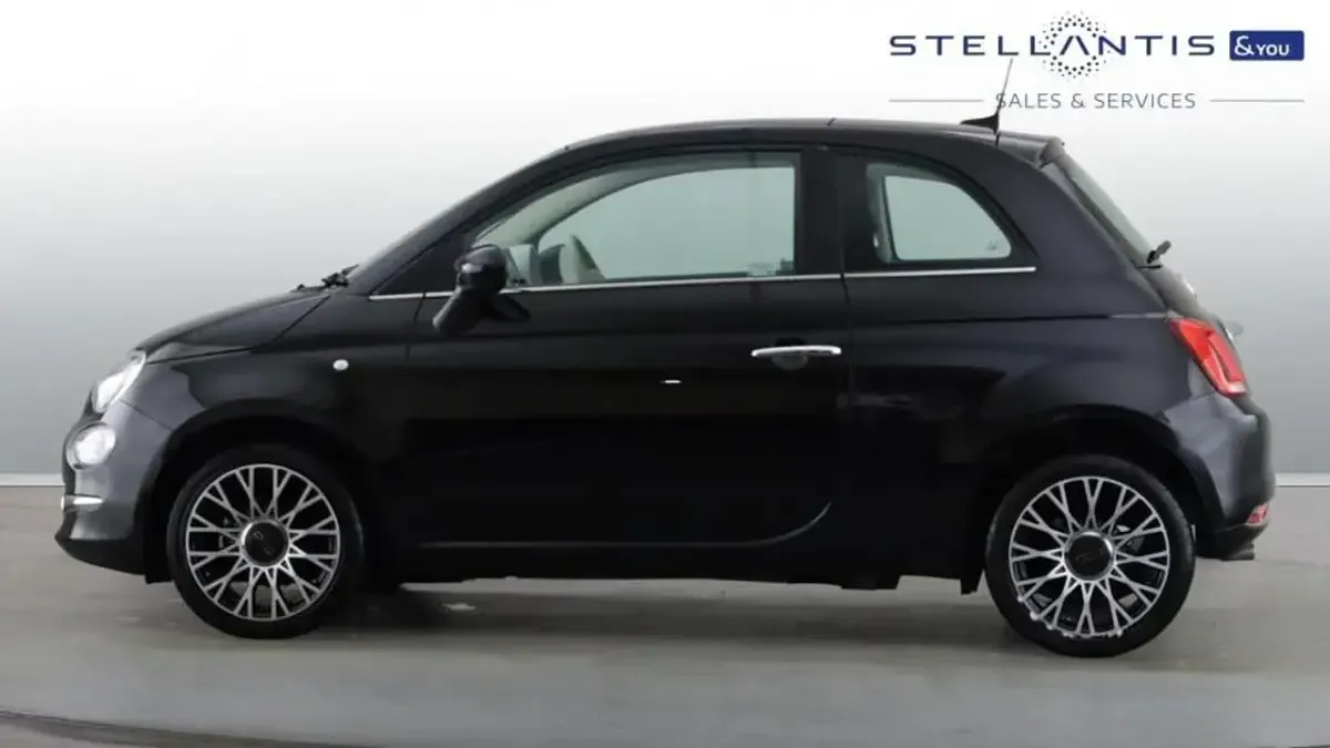 Gebraucht Fiat 500 S 70 PS (51 kW) 2024 Schwarz Kleinwagen