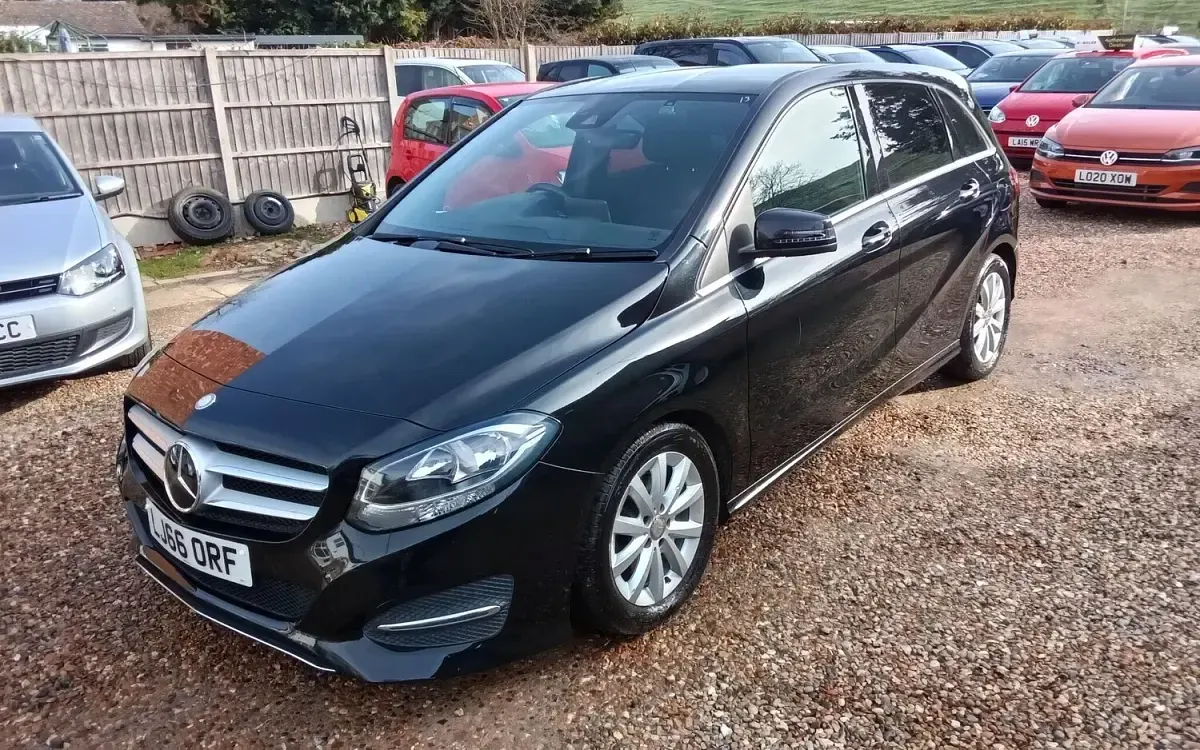 Used Mercedes B180 SE 122 HP (89 kW) 2026 Black MPV