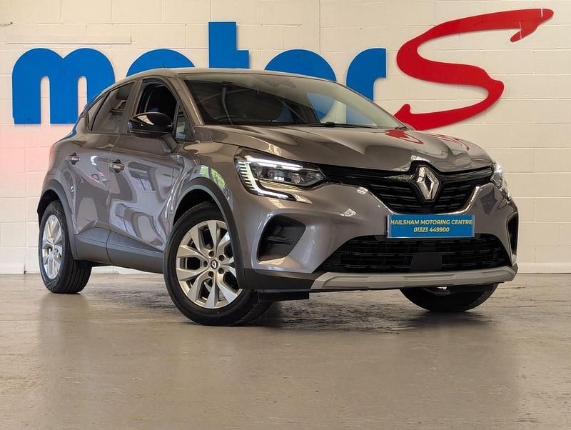 Oyster grey Used 2022 Renault Captur Iconic SUV | £13,999 (Fair price) - Image 1/4