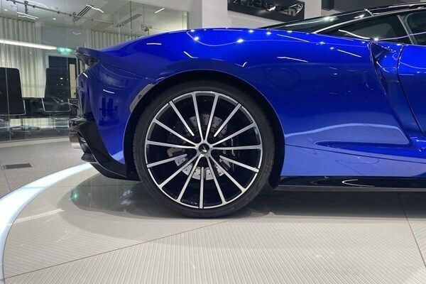 Used McLaren 570GT 562 HP (413 kW) 2017 Silver Coupe