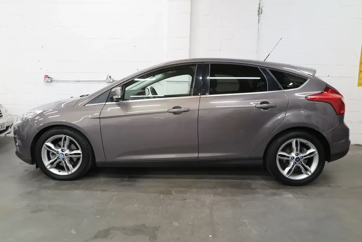 Used Ford Focus Titanium X 163 HP (119 kW) 2014 Grey Hatchback