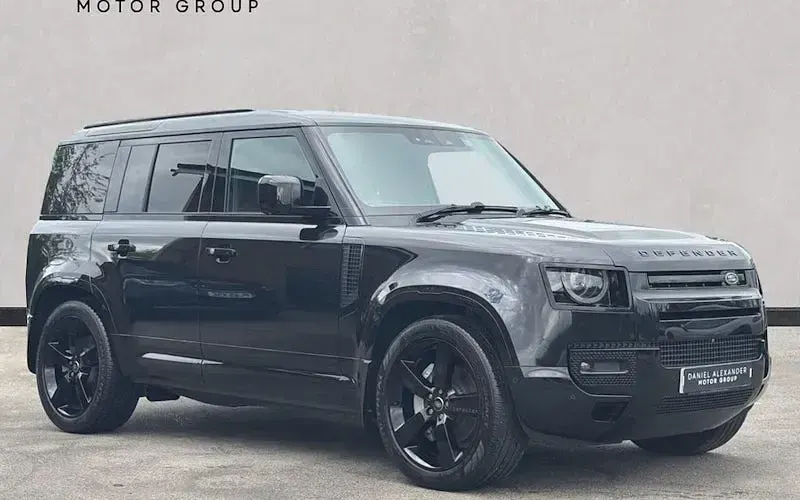 Używany Land Rover Defender HSE Dynamic 300 KM (220 kW) 2023 SUV