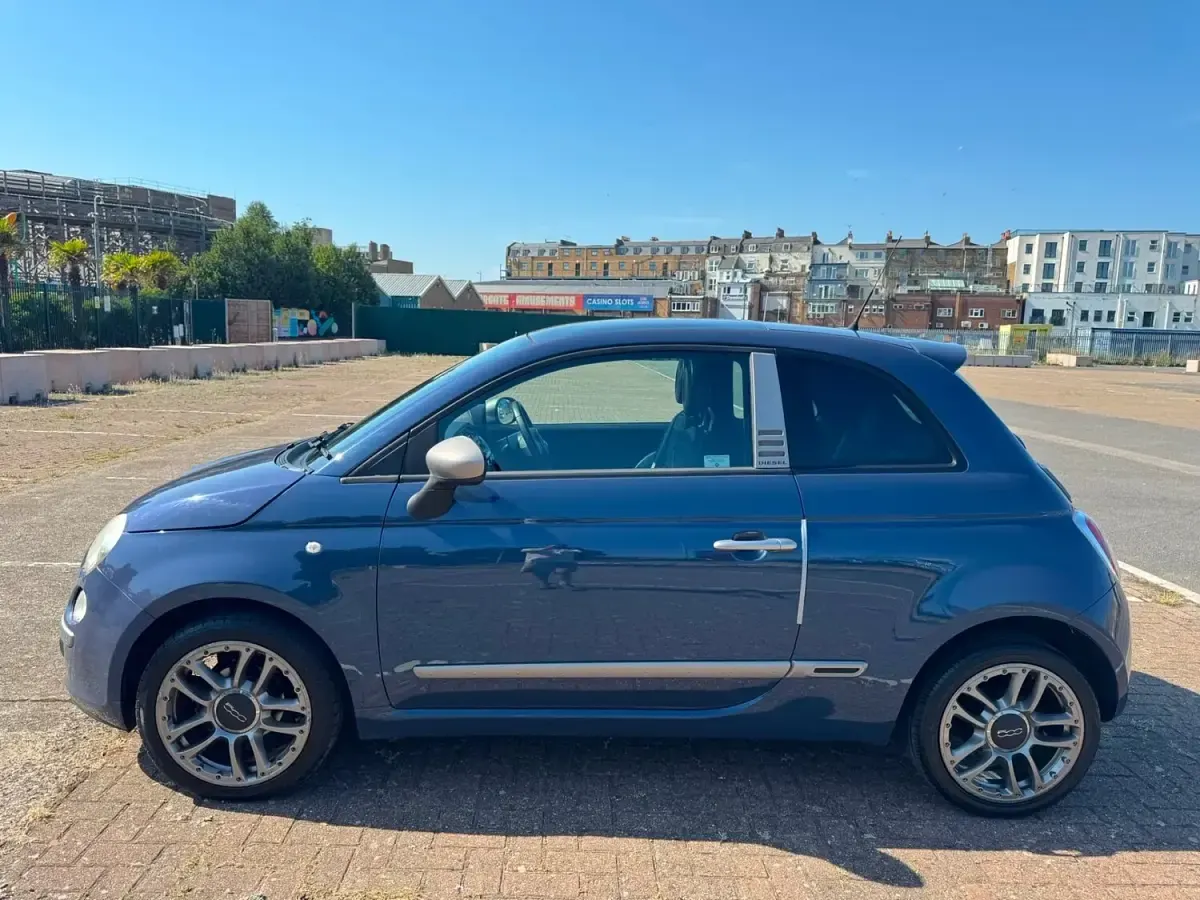 Used Fiat 500 69 HP (50 kW) 2010 Blue Hatchback