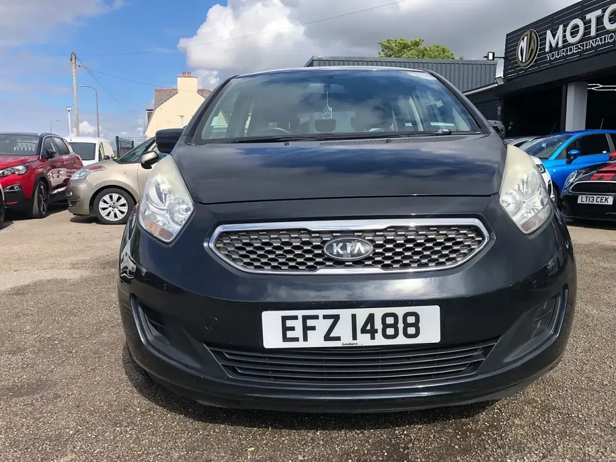 Used Kia Venga 2010 Black Hatchback