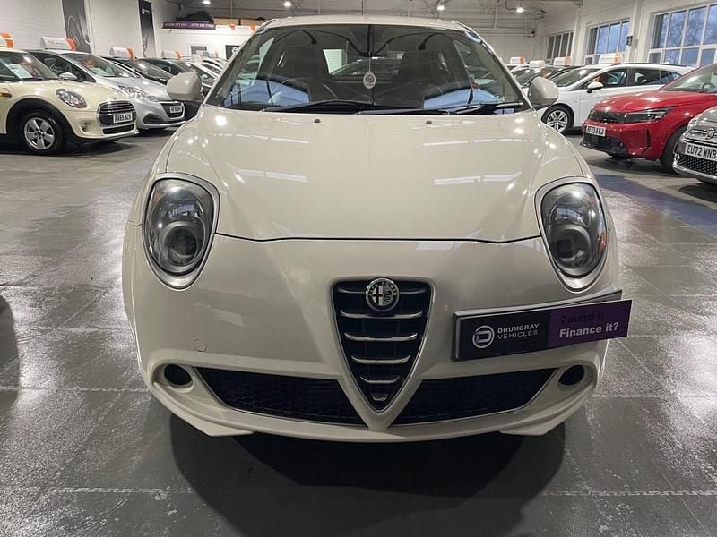 Used Alfa Romeo MiTo Progression 85 HP (62 kW) 2016 White Hatchback