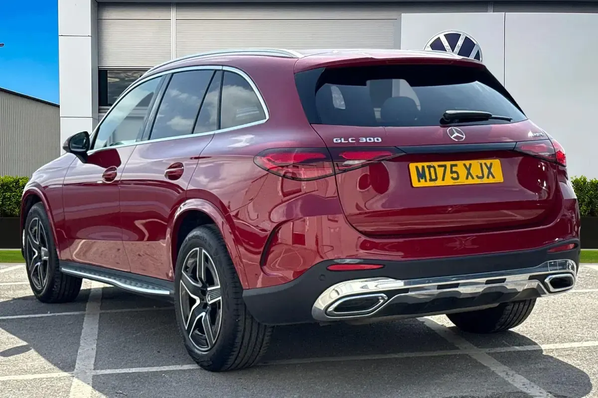 Used Mercedes GLC300 AMG line 2025 Red Estate