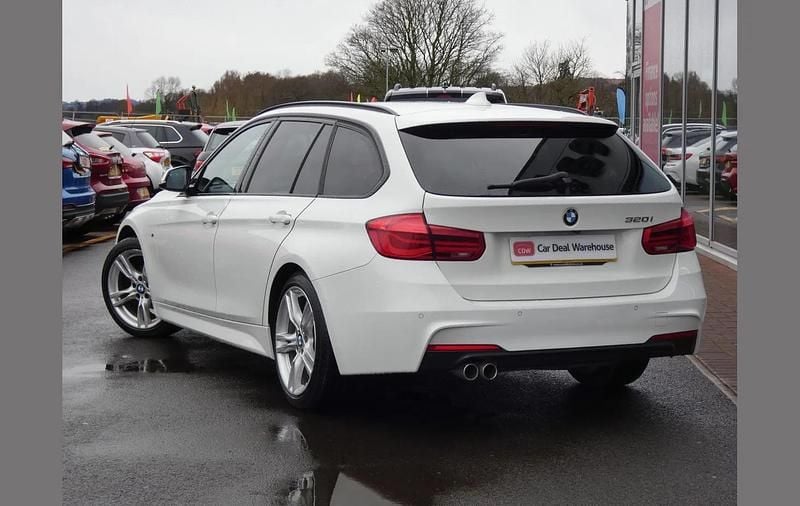 Used BMW 320 M Sport 180 HP (132 kW) 2019 White Estate
