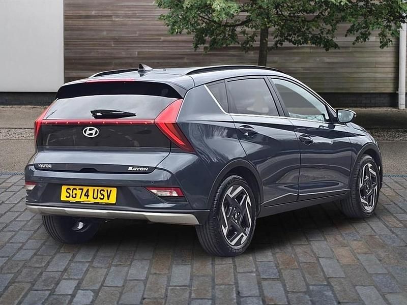 Used Hyundai Bayon Premium 100 HP (73 kW) 2024 Grey SUV