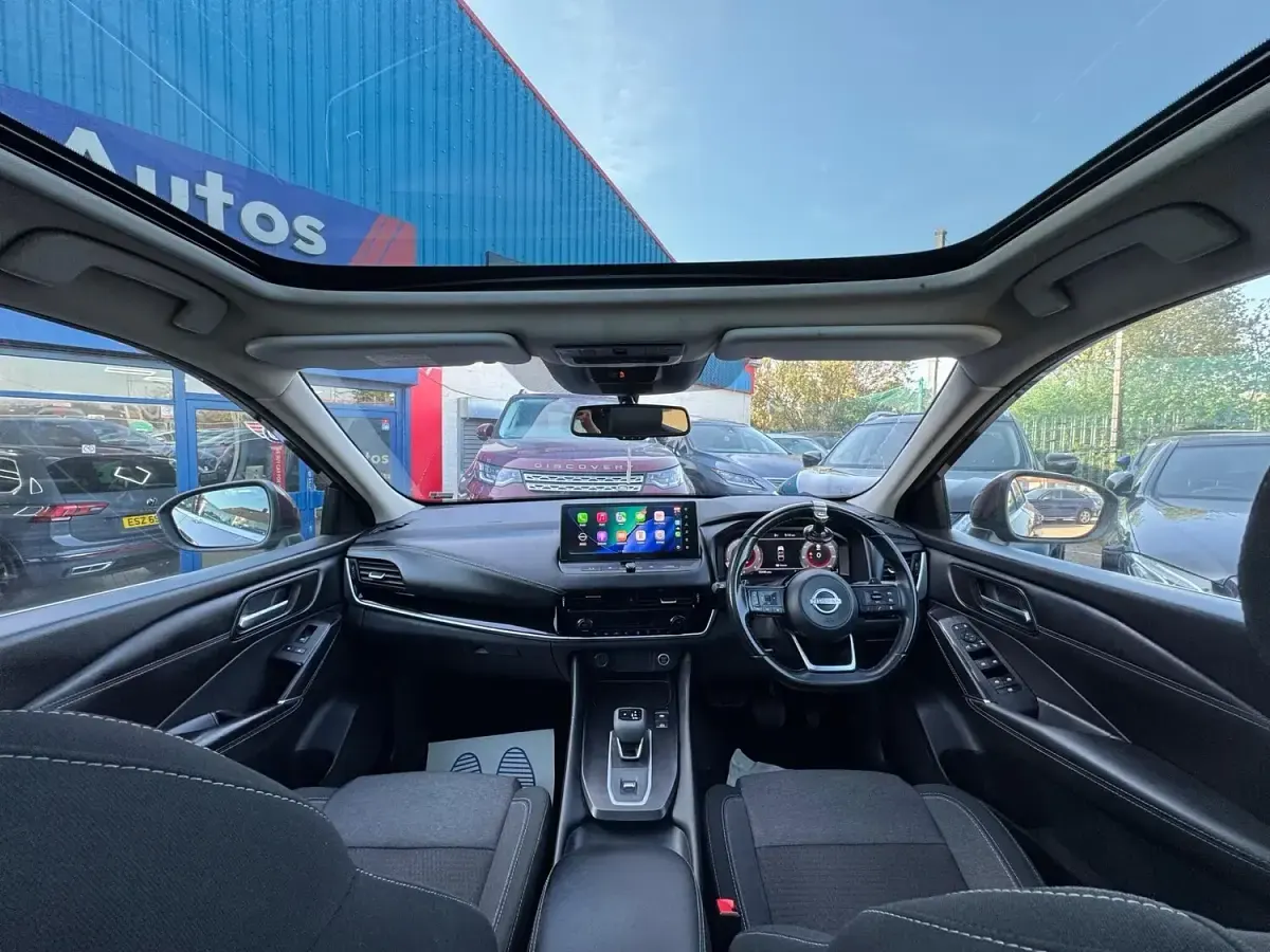 Used Nissan Qashqai N-Connecta 158 HP (116 kW) 2023 Red SUV
