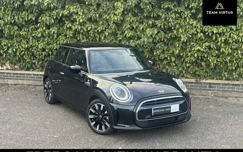 Used Mini Cooper Exclusive 136 HP (100 kW) 2022 Hatchback