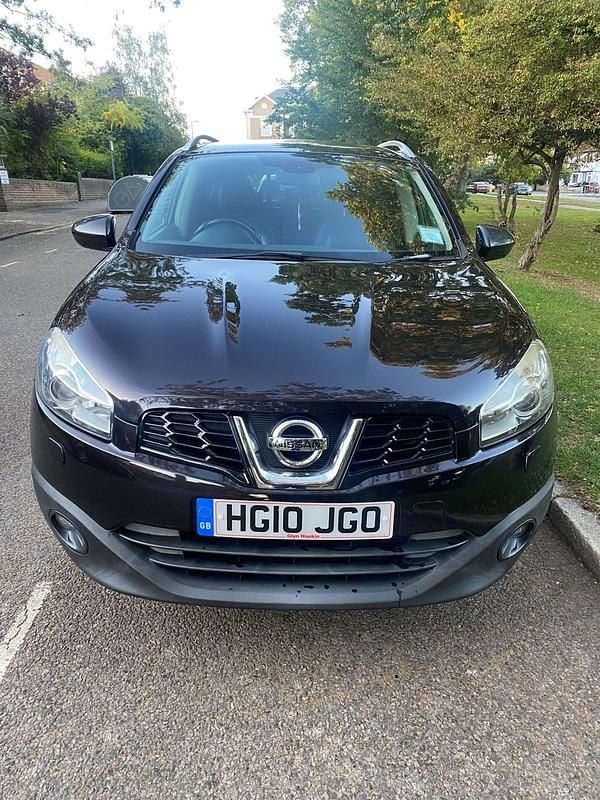 Black Used 2010 Nissan Qashqai Tekna SUV | £3,899 (Fair price) - Image 1/4
