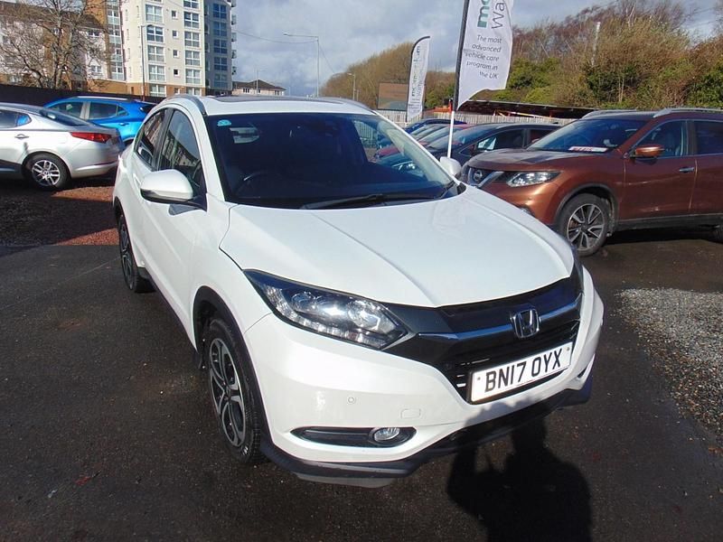 Używany Honda HR-V EX 130 KM (95 kW) 2017 Biały SUV