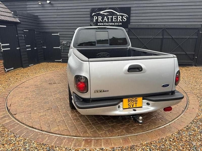 Used Ford F-150 2001 Silver Pickup