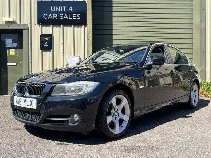 Black Used 2011 BMW 318 Exclusive Sedan | £4,950 (Fair price) - Image 1/4