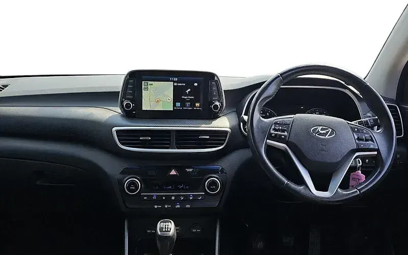 Used Hyundai Tucson SE 132 HP (97 kW) 2018 Grey SUV