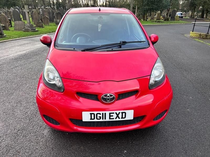Used Toyota Aygo 2011 Red Hatchback