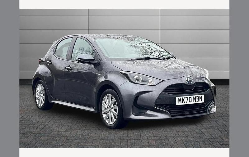 Grey Used 2020 Toyota Yaris Hybrid Hatchback | £14,195 (Fair price) - Image 1/2