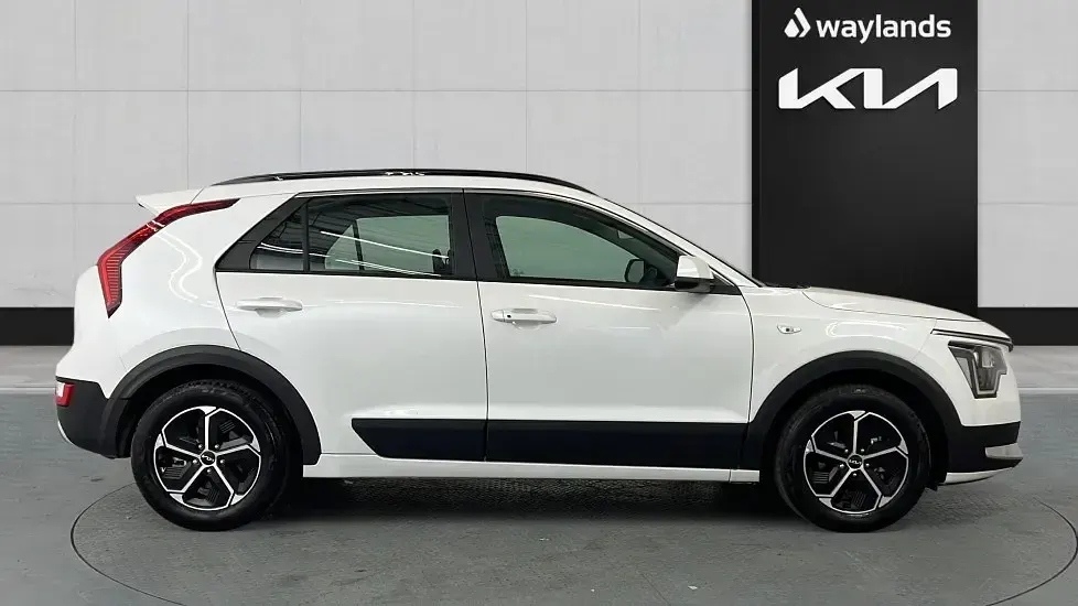Gebraucht Kia Niro 2025 Weiß SUV