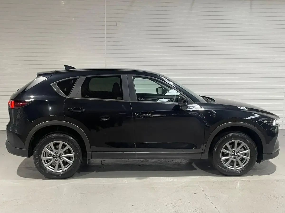Used Mazda 6 Center-Line 165 HP (121 kW) 2025 Black SUV