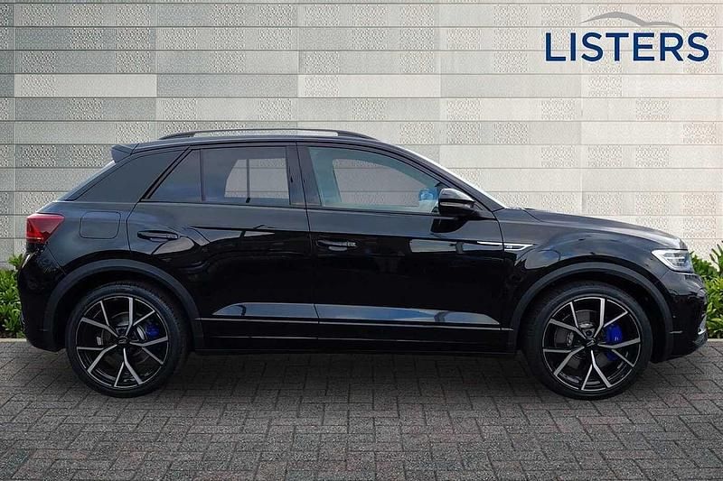 New VW T-Roc Black Edition 300 HP (220 kW) 2025 Deep black SUV