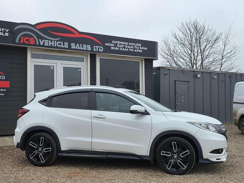 Second-hand Honda HR-V EX 120 CP (88 kW) 2016 Alb SUV