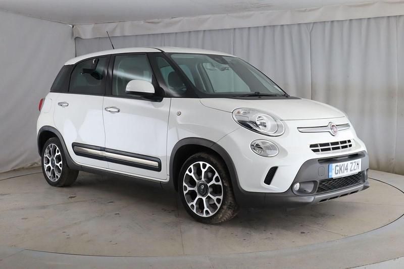 Used Fiat 500L Trekking 105 HP (77 kW) 2014 White MPV