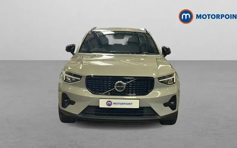 Used Volvo XC40 Plus 163 HP (119 kW) 2026 SUV