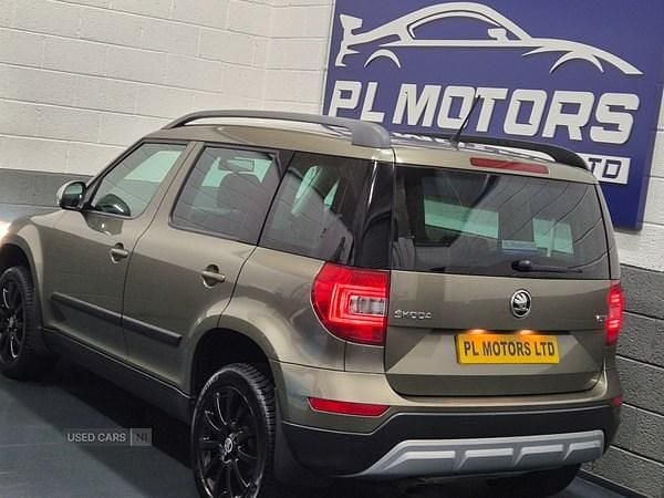 Used Skoda Yeti Elegance 105 HP (77 kW) 2014 Green SUV