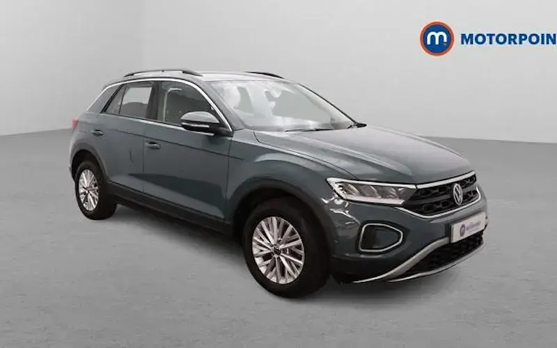 Used VW T-Roc Life 110 HP (80 kW) 2023 SUV