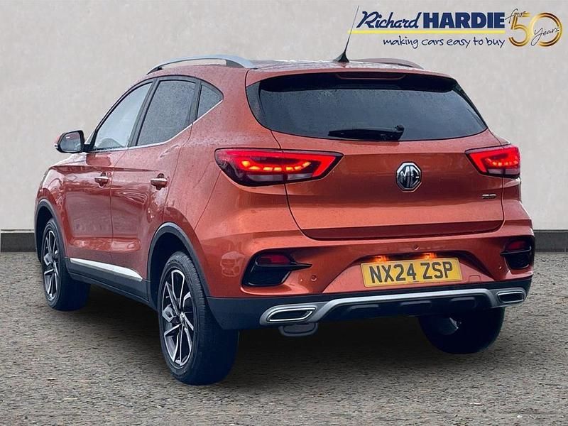 Used MG ZS Exclusive 109 HP (80 kW) 2024 Orange SUV