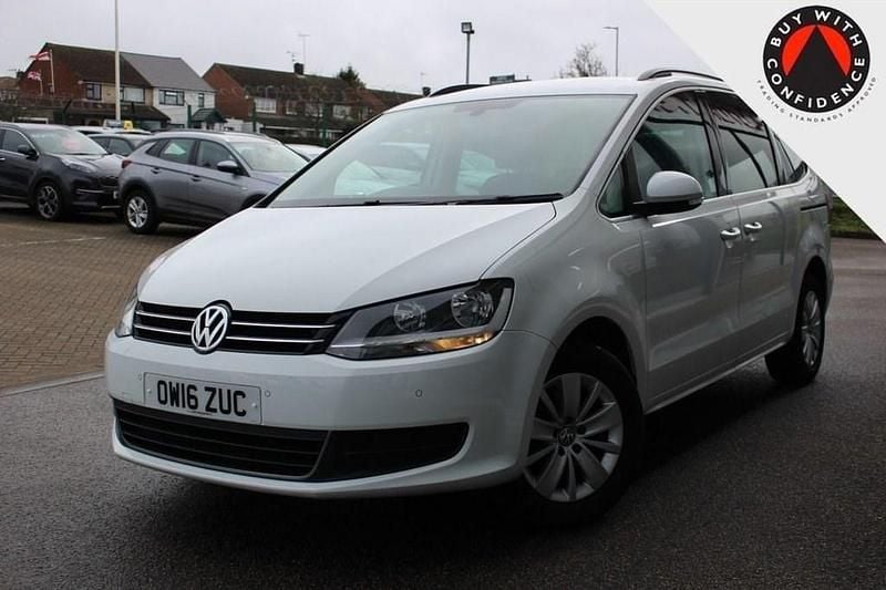 Used VW Sharan SE 140 HP (102 kW) 2016 White MPV