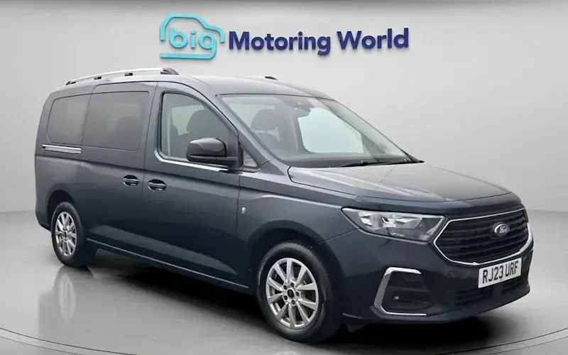 Used Ford Tourneo Titanium 122 HP (89 kW) 2024 Estate