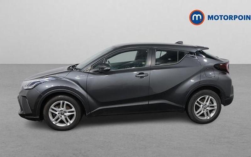 Used Toyota C-HR 122 HP (89 kW) 2023 SUV