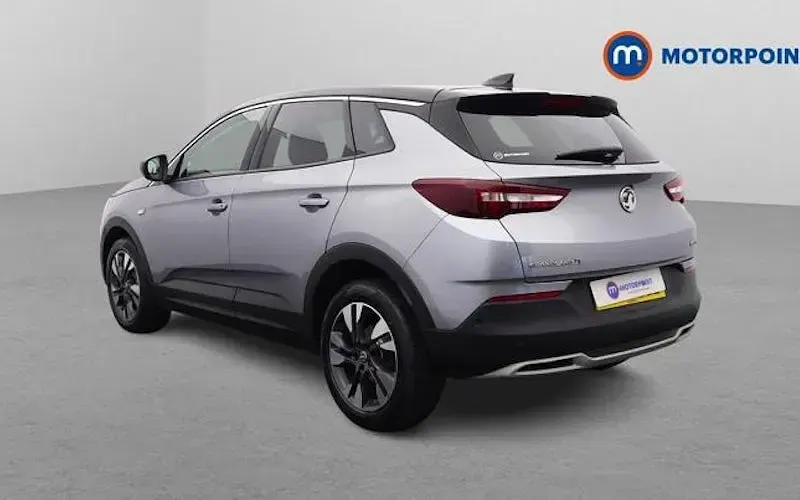 Used Vauxhall Grandland X SRi 131 HP (96 kW) 2020 Grey SUV