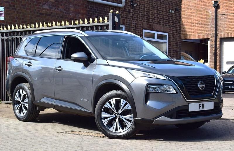 Used Nissan X-Trail N-Connecta 204 HP (150 kW) 2023 Grey SUV