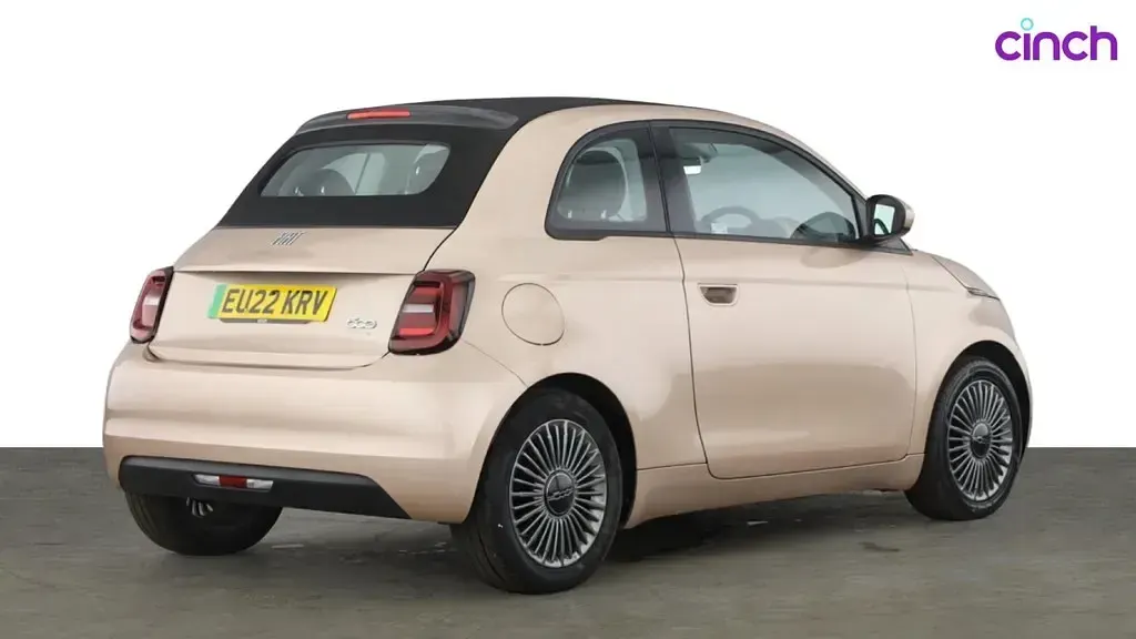 Used Fiat 500e Icon (2022) in Hampshire - £12,400 | AutoUncle